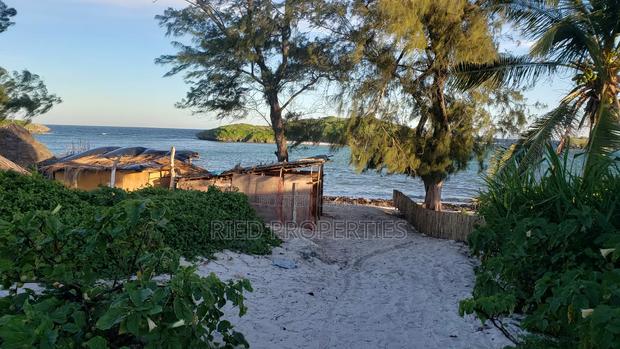 1 Acre Beachfront in Malindi, Watamu for Sale - thumbnail 4