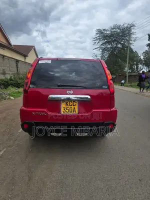 Nissan X-Trail 2010 Red
