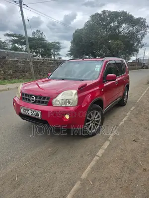 Nissan X-Trail 2010 Red