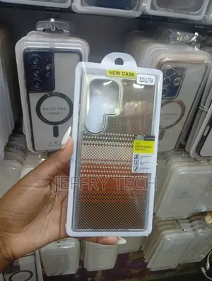 Carbon Fibrepatterned Phone Case Designed for Samsung Galaxy S23 Ultra