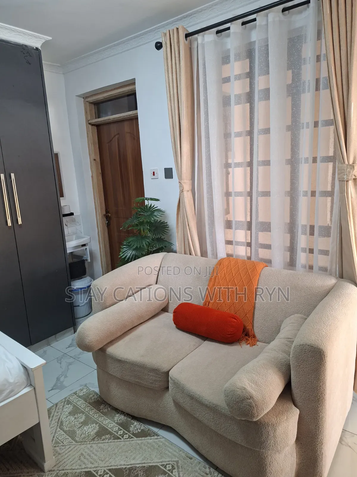 Budget Studio - Airbnb in Ruaka Town Near Two Rivers