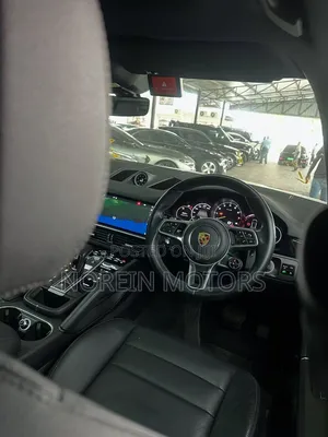 Porsche Cayenne 2019 White