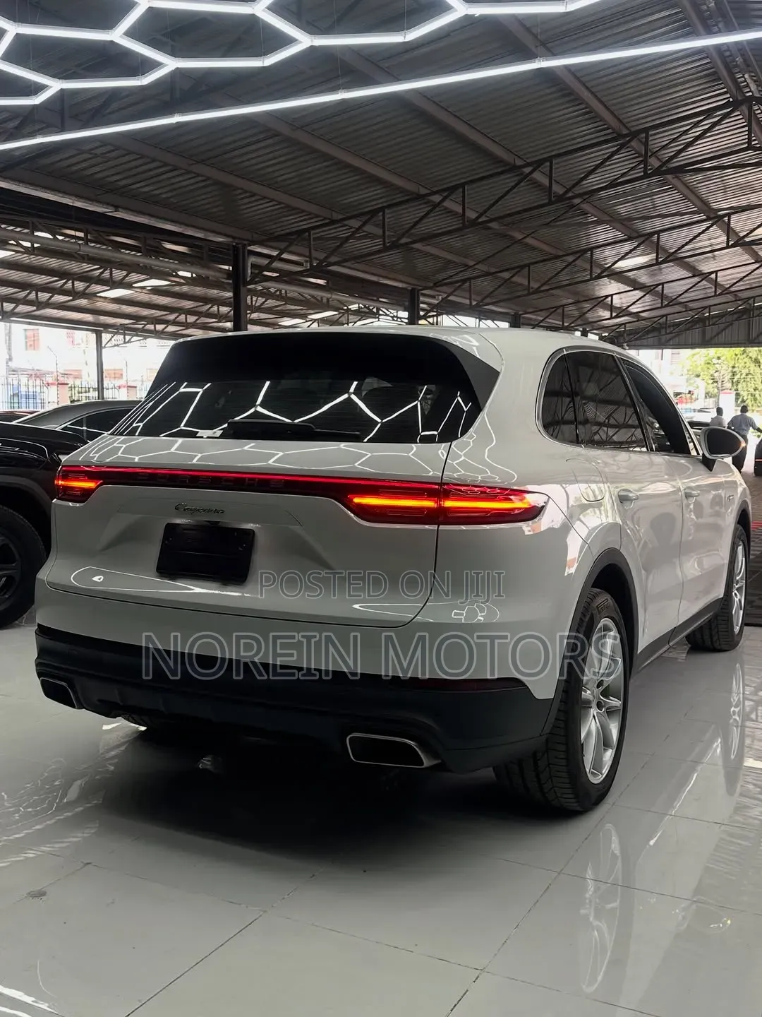 Porsche Cayenne 2019 White