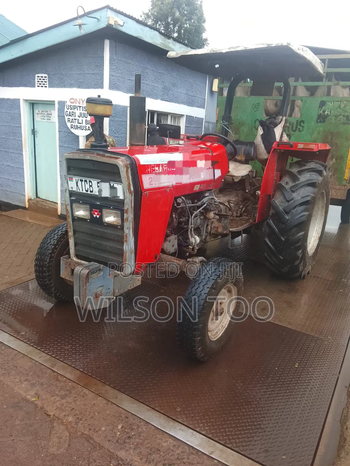Massey Ferguson 275 Tractor