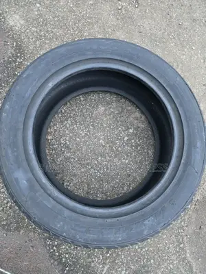 235 /50 R17 Maxtrek (Maximus M1)