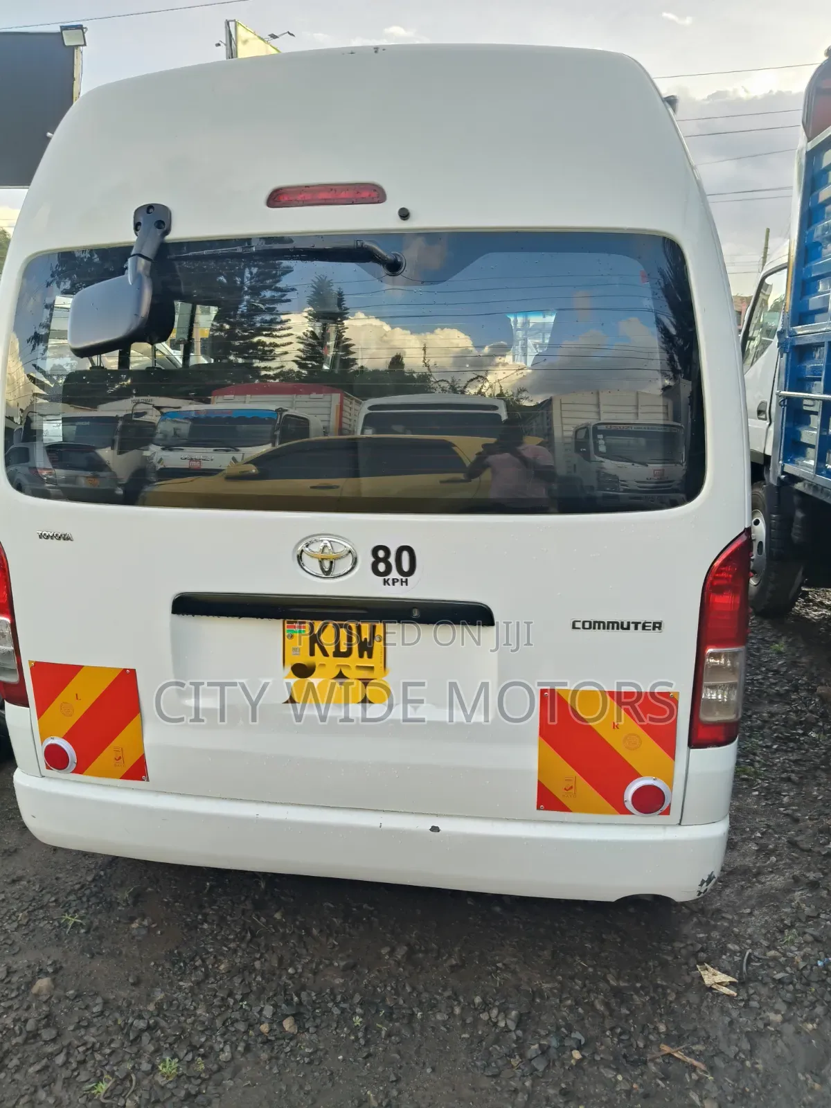 Toyota HiAce 2018 White