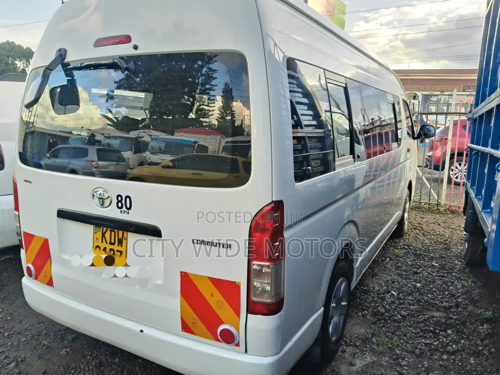 Toyota HiAce 2018 White