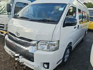 Toyota HiAce 2018 White