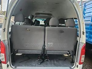 Toyota HiAce 2018 White