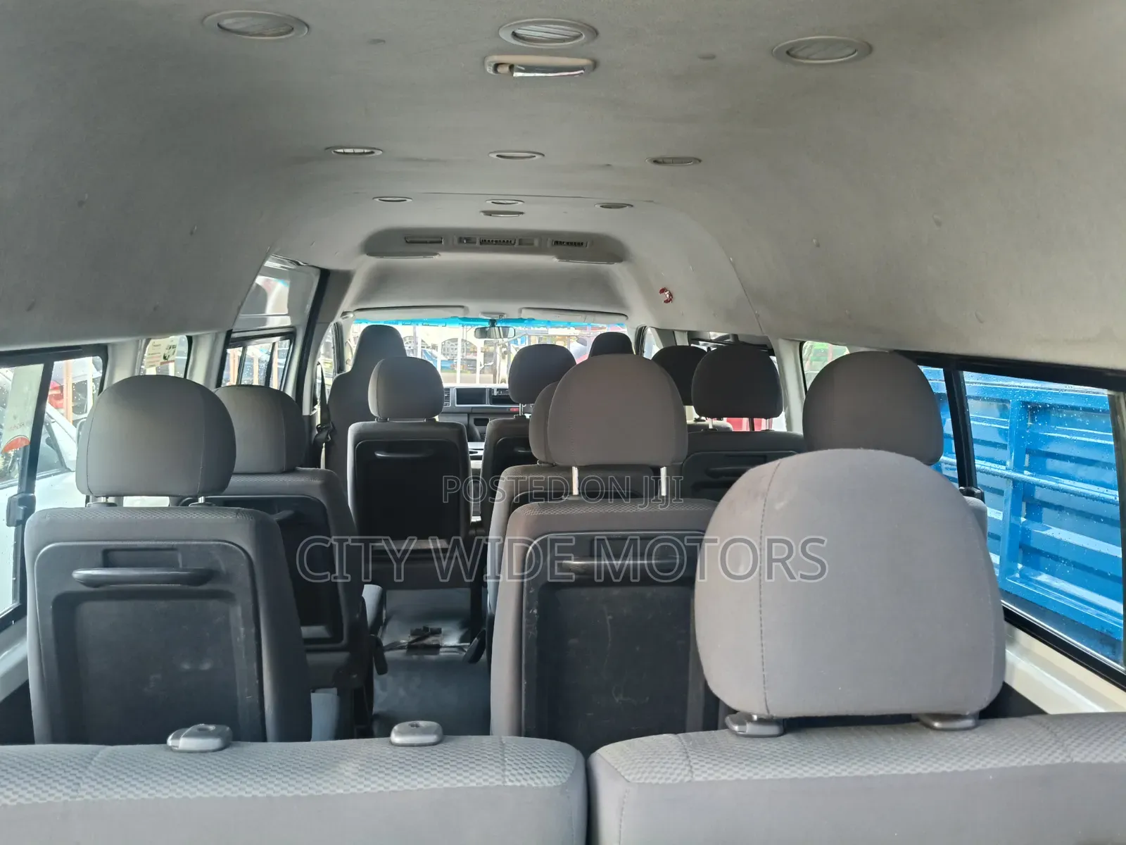 Toyota HiAce 2018 White