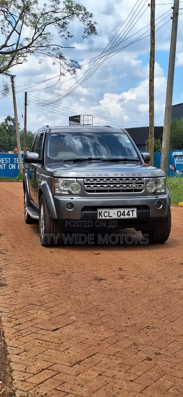 Land Rover Discovery 2010 Silver