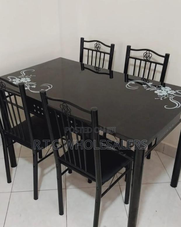 Modern 4-Seater Dining Table With Chairs