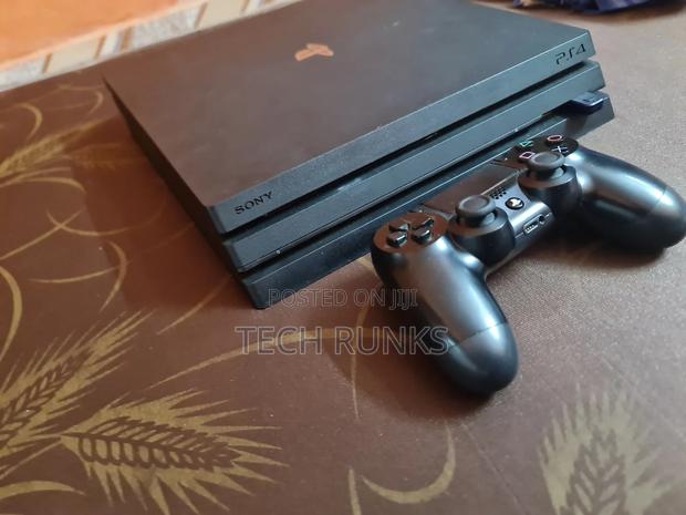 Playstation 4 Pro 1 Tb Chipped With 17 Games
