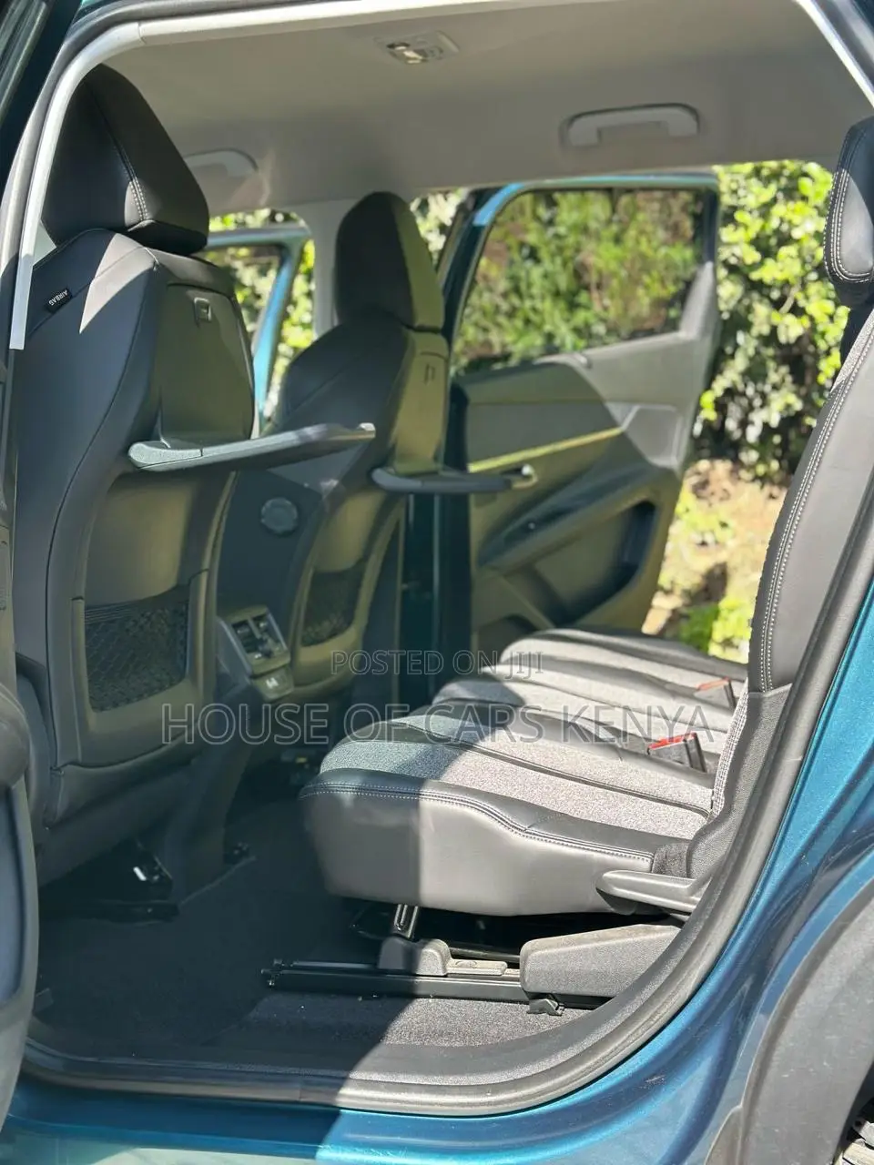 Peugeot 5008 2019 Green