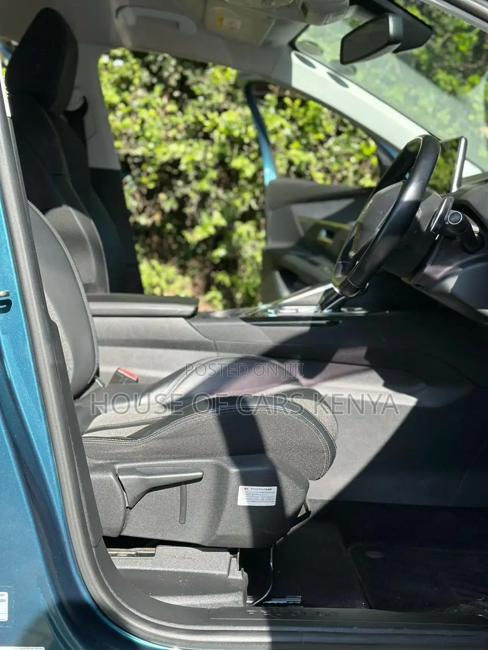 Peugeot 5008 2019 Green