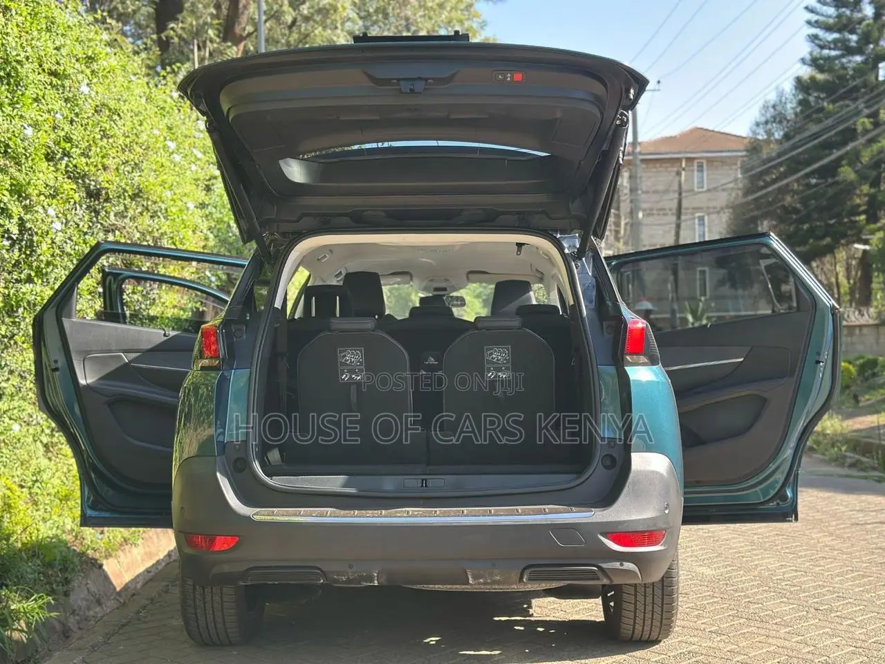 Peugeot 5008 2019 Green