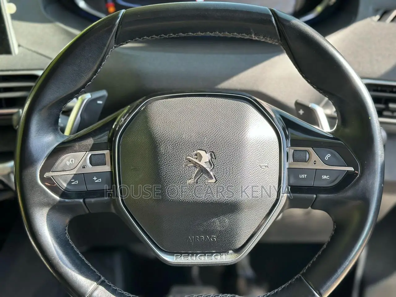 Peugeot 5008 2019 Green
