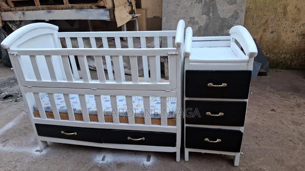 Baby Bed With Drawers - thumbnail 3