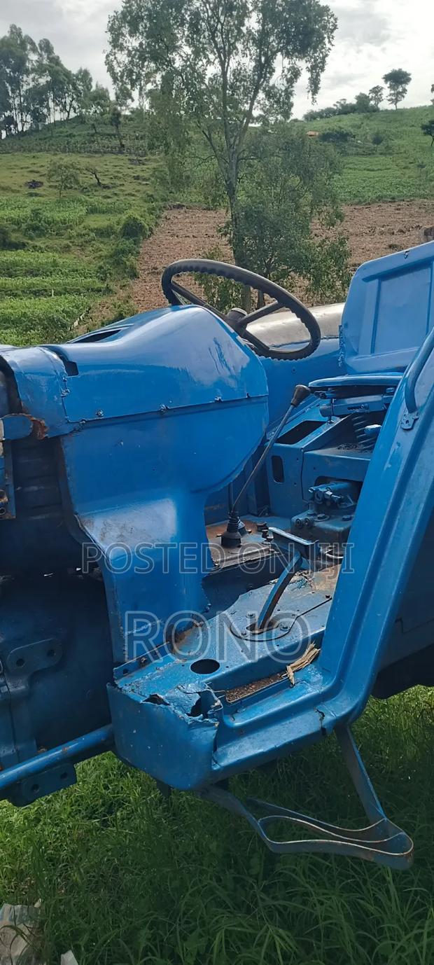 Ford Tractor 7600 - thumbnail 3