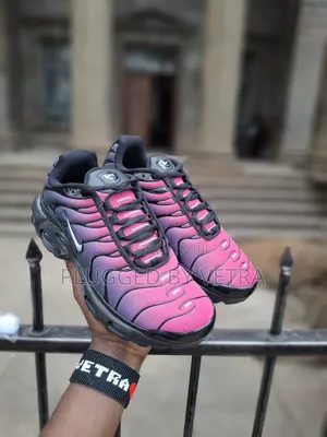 Nike Tn Hot Pink-Black Sole.