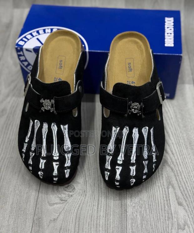 Skeleton Birkenstock-Unisex Clogs.