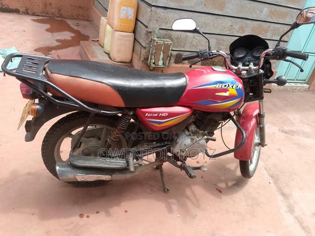 Bajaj Boxer 125 2025 Red - thumbnail 3