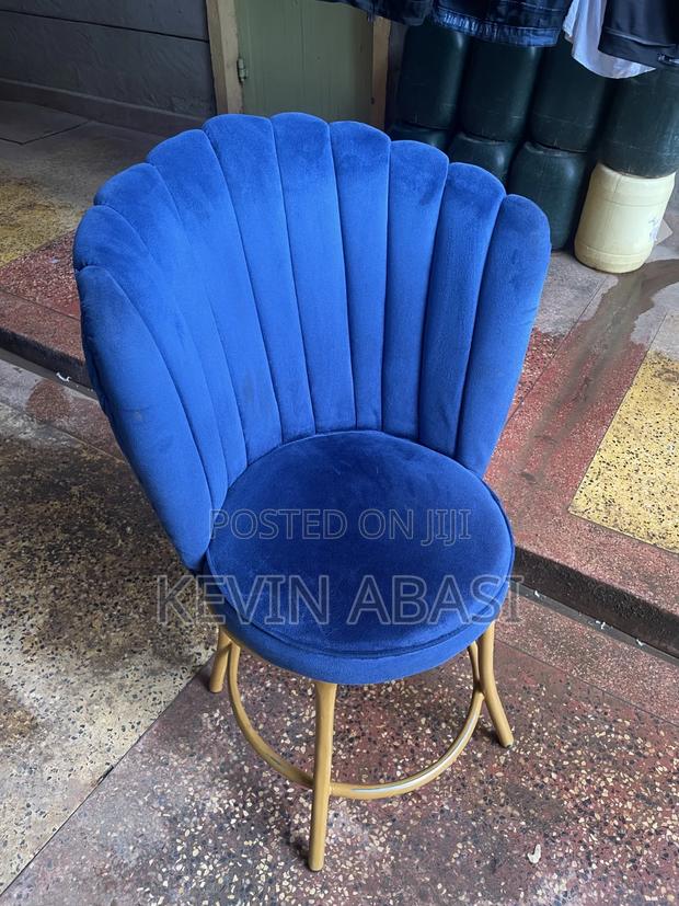 Salon Styling Chairs - thumbnail 2
