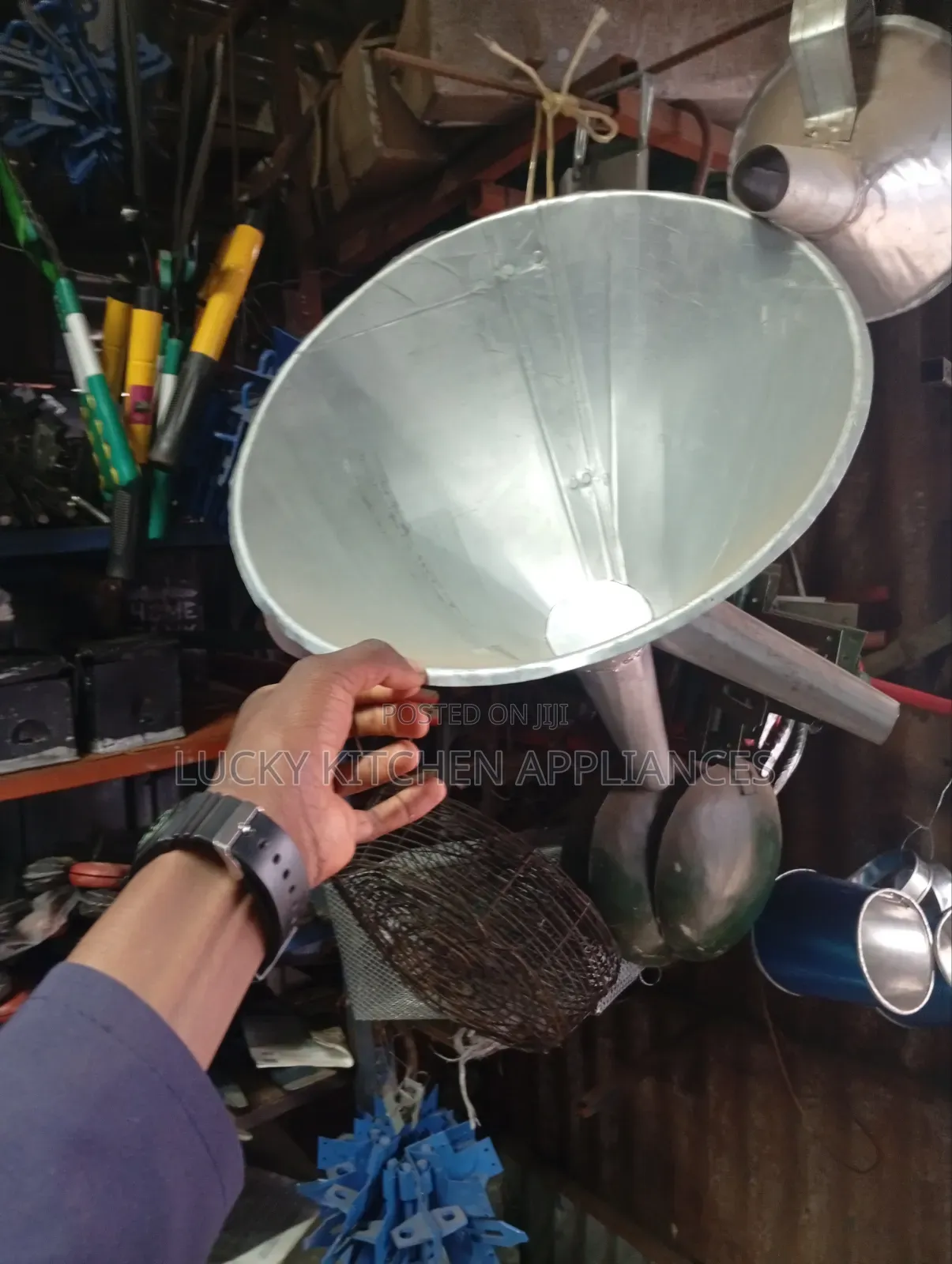 Quality Felliting Funnel.