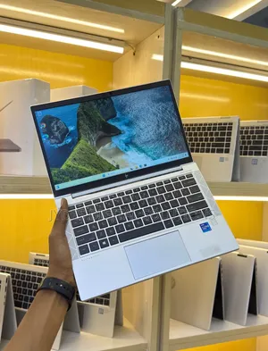 Laptop HP EliteBook 830 G8 16GB Intel Core i7 SSD 512GB