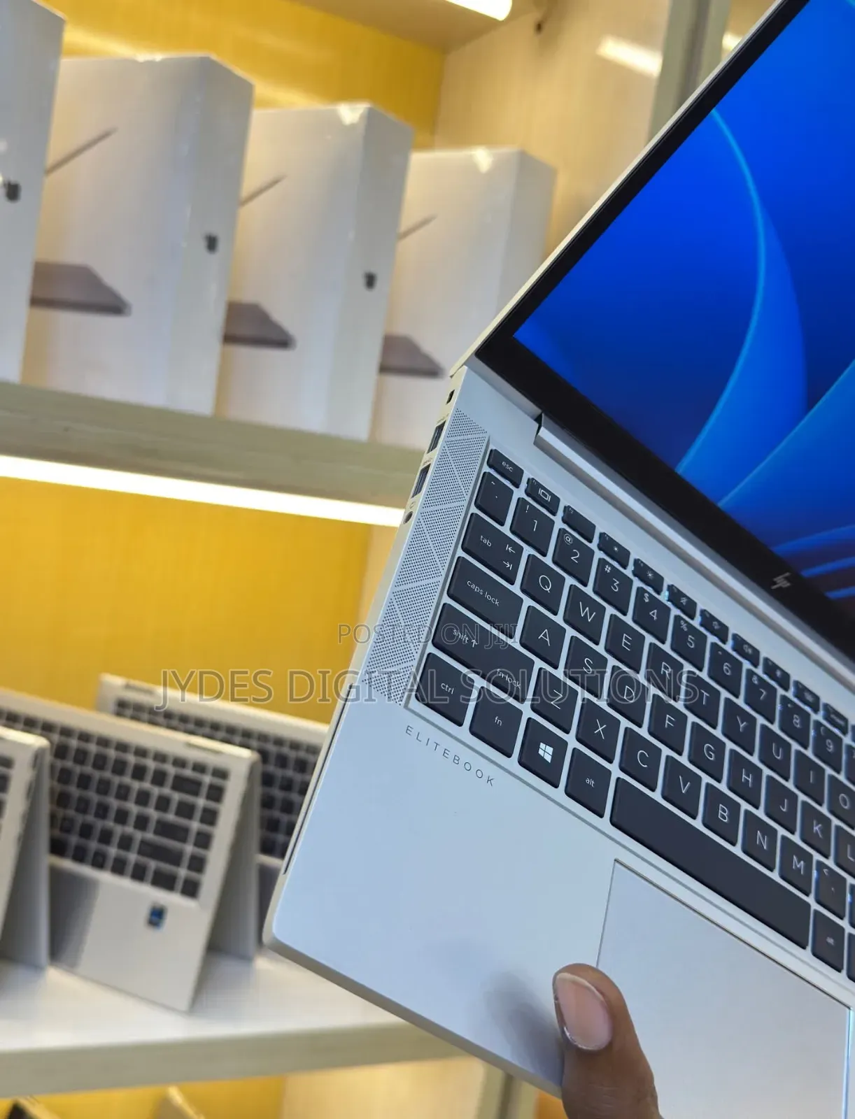 Laptop HP EliteBook 830 G8 16GB Intel Core i7 SSD 512GB