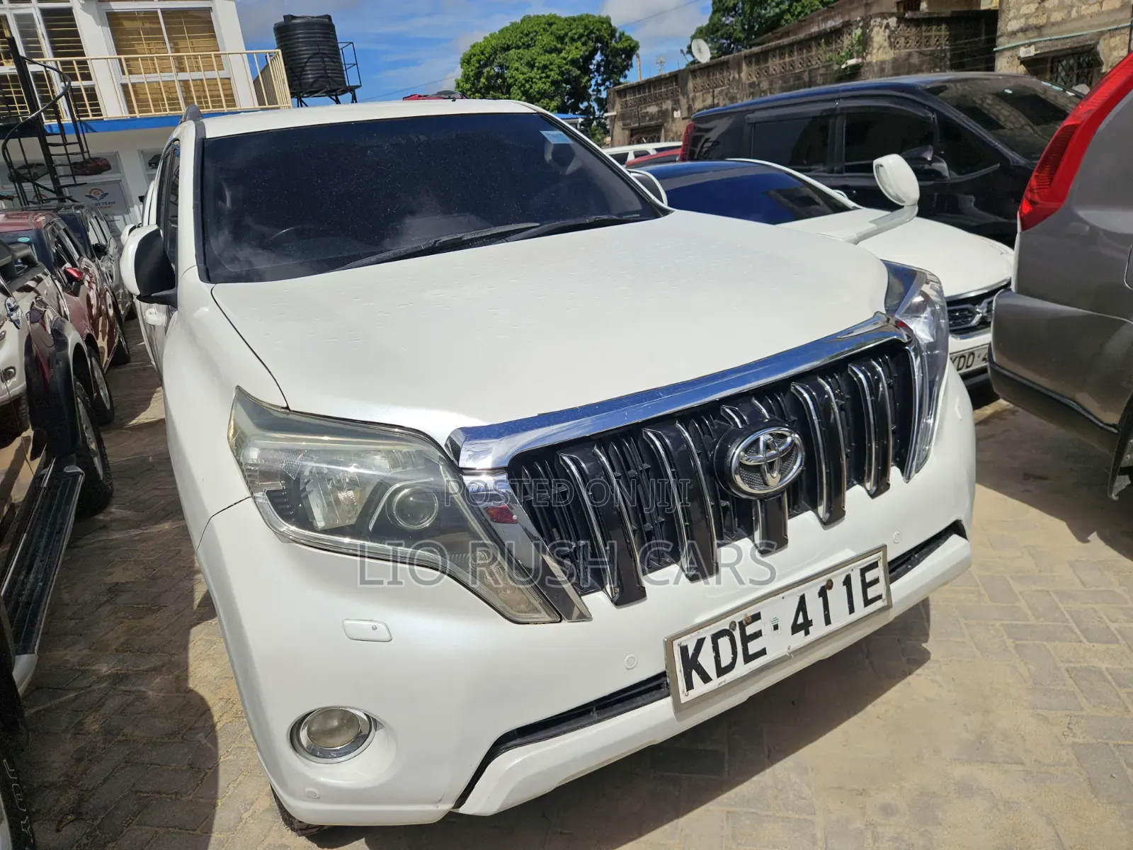 Toyota Land Cruiser Prado 2015 White