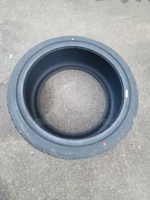 225 /40 R19 Yusta Tyres 93y X/L Yst-1198 Highway