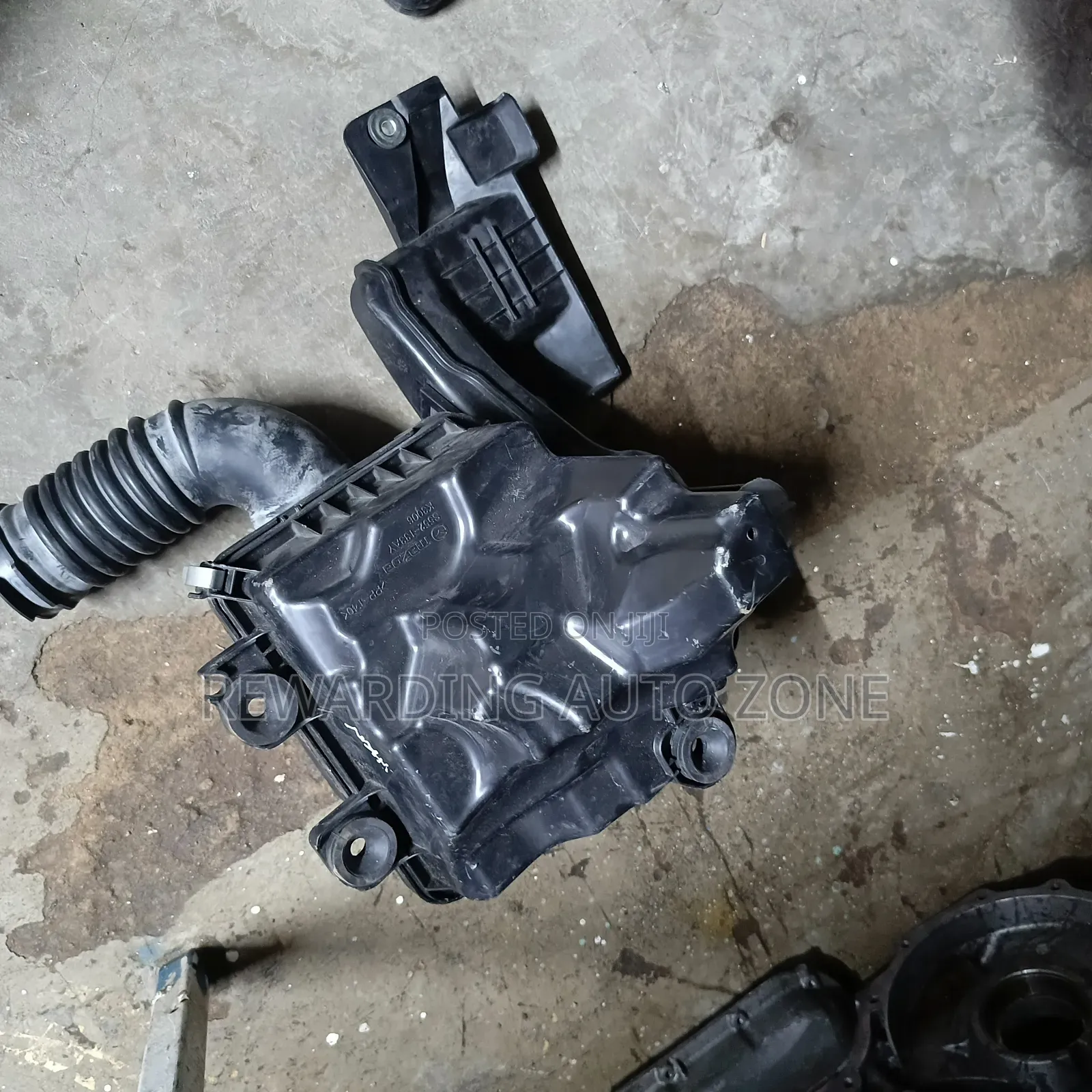 Air Cleaner Diesel Demio 2017.