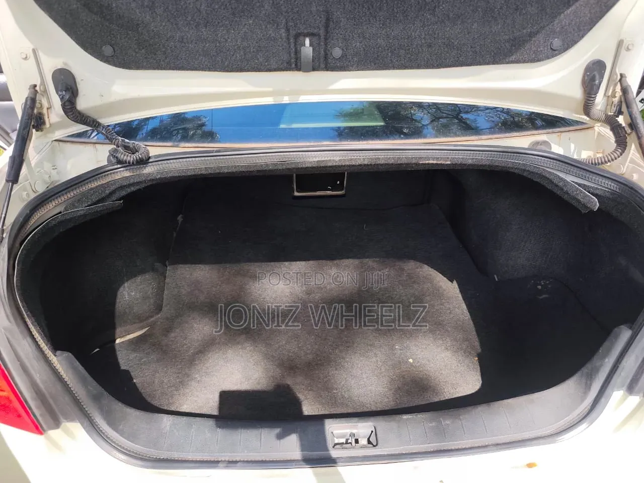 Nissan Teana 2010 White