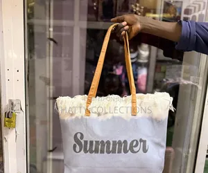 Gray Large Capacity Summer Bag With Zip and Leather Straps