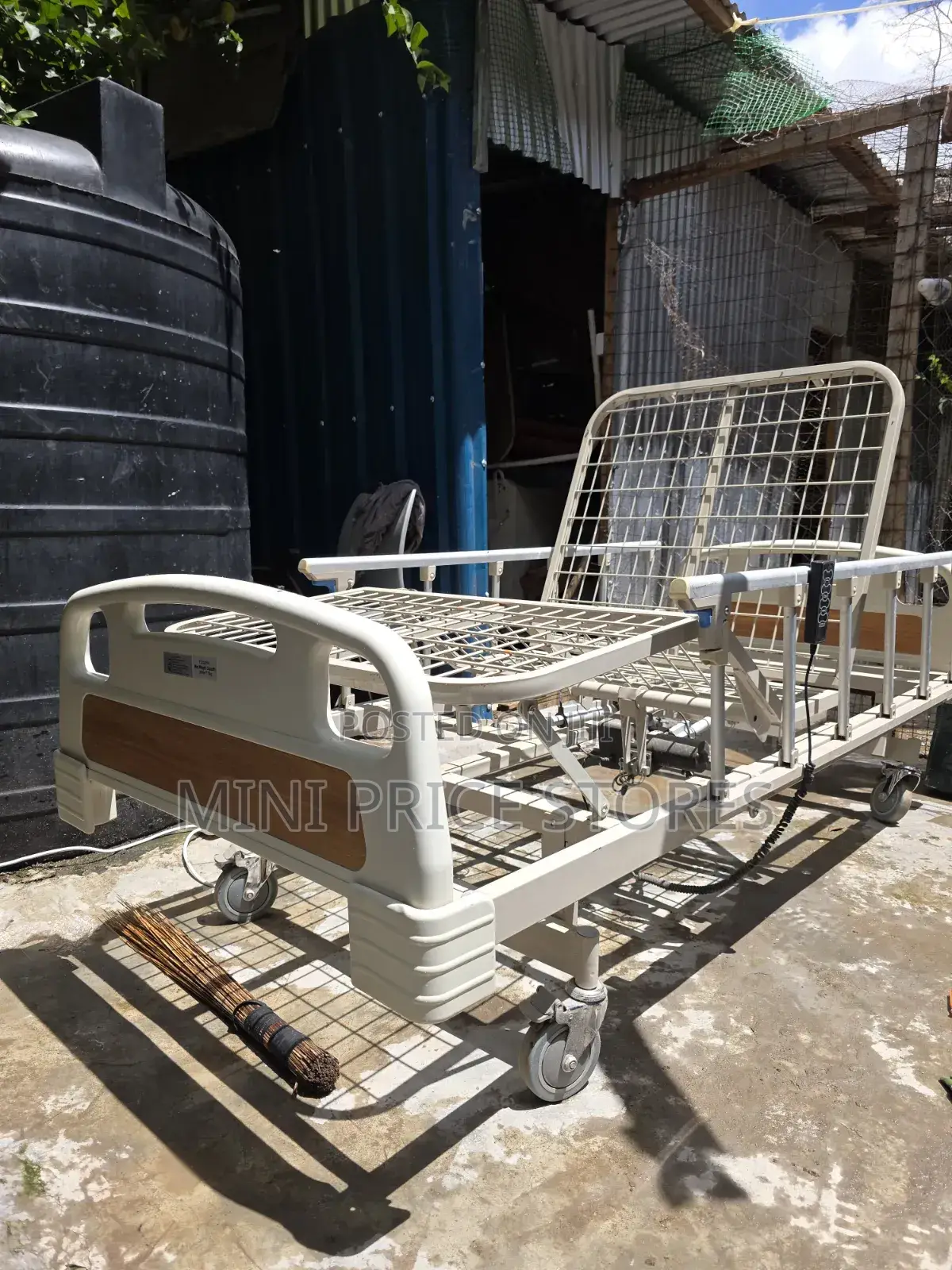 3 Crank Electric Bed