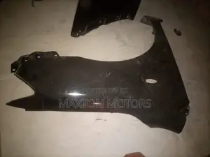 Axio 141 2008-2010wing Fender
