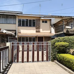 3bdrm Maisonette in Woodley Estate for rent