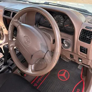 Toyota Land Cruiser Prado 2002 White
