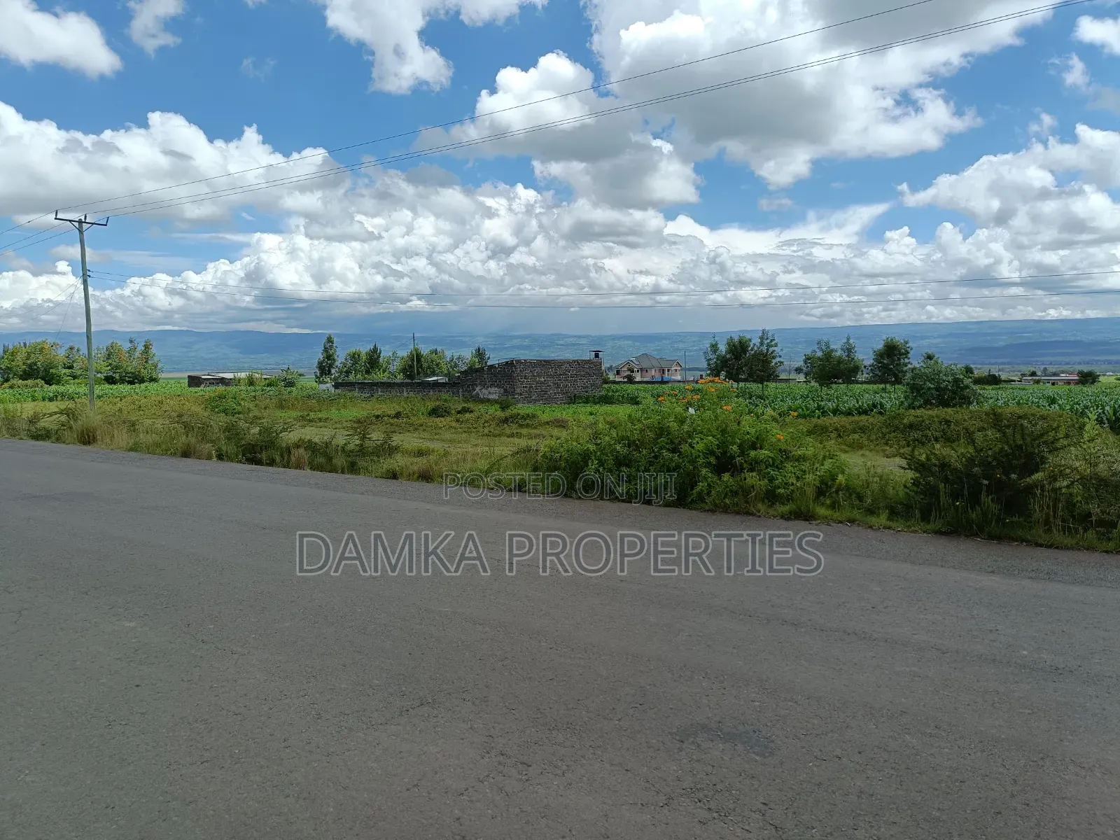 Plot for Sale Fronting Tarmac at Pipeline Mwariki C