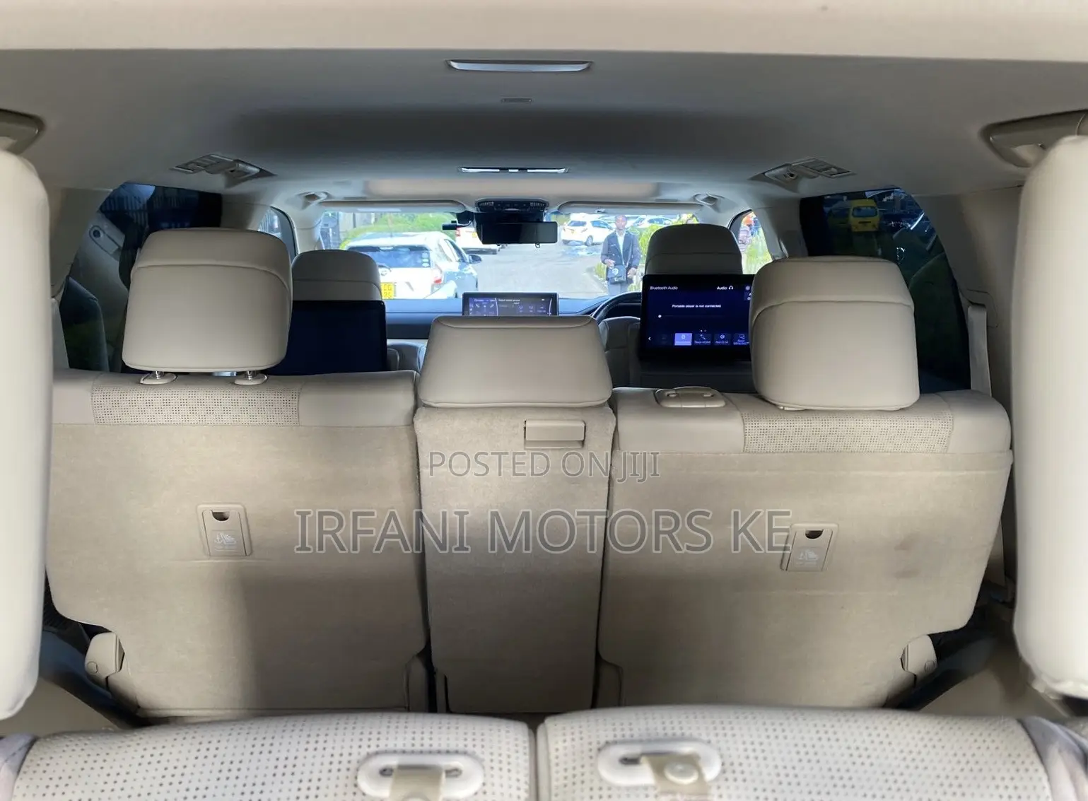 Toyota Land Cruiser LC300 2023 White