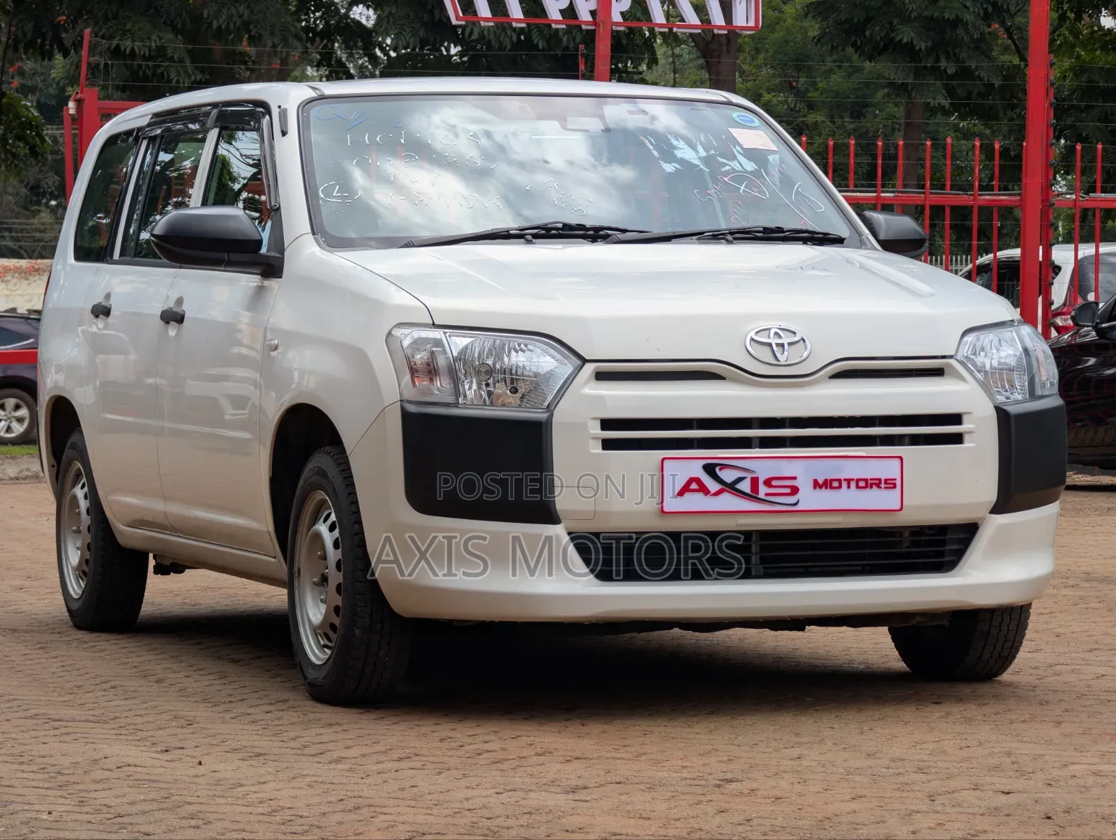 Toyota Probox 1.5 GL 4WD 2020 White