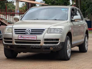 Volkswagen Touareg 2005 Gold