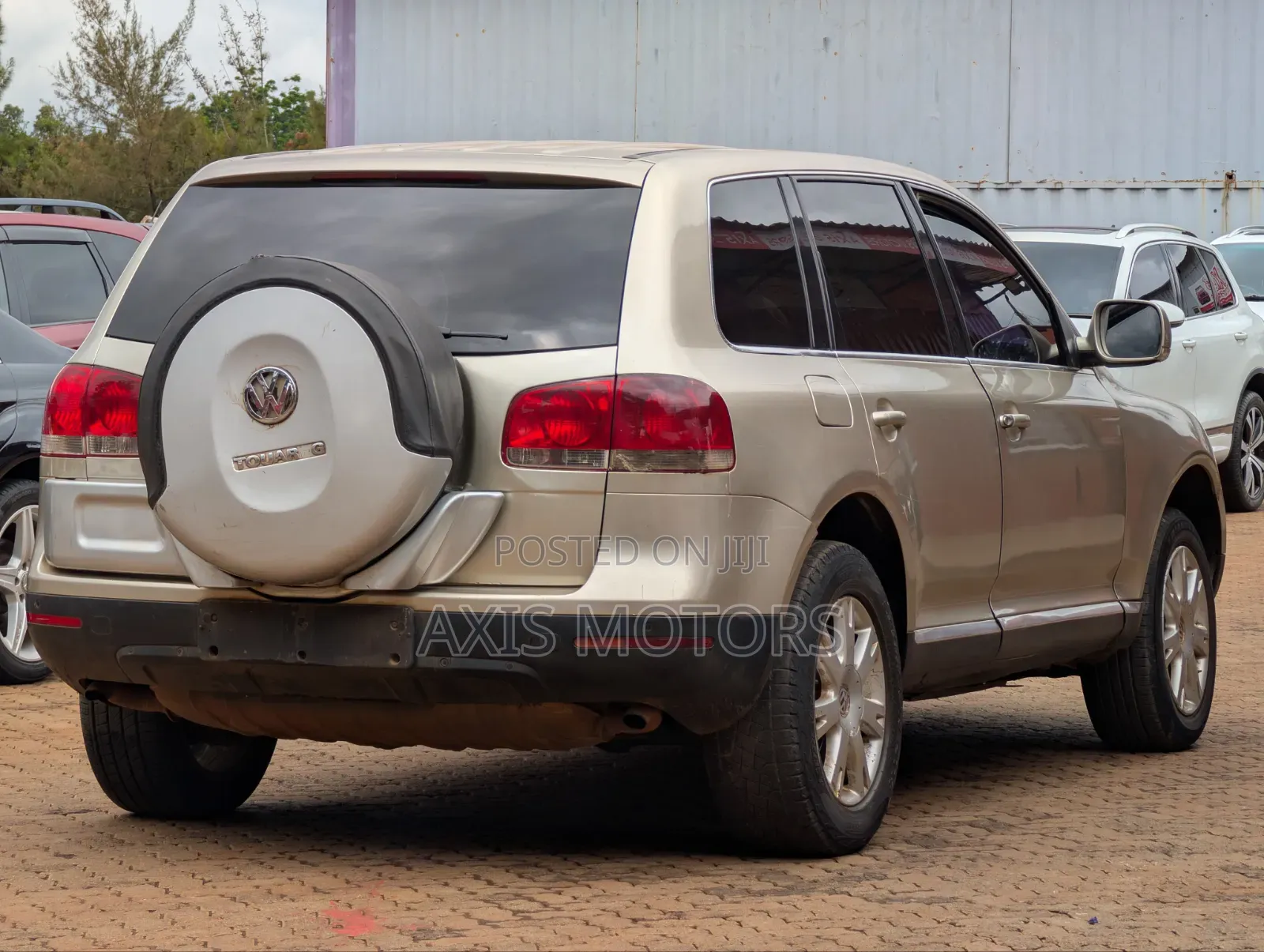 Volkswagen Touareg 2005 Gold