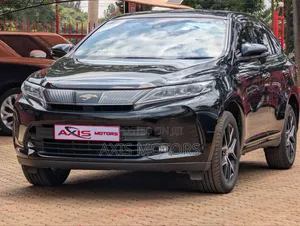 Toyota Harrier 2.0 2018 Black