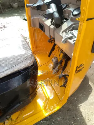 Bajaj RE 2020 Gold