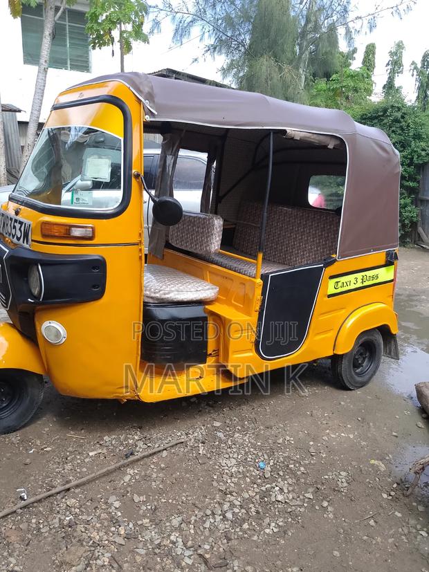 Bajaj RE 2020 Gold - thumbnail 6