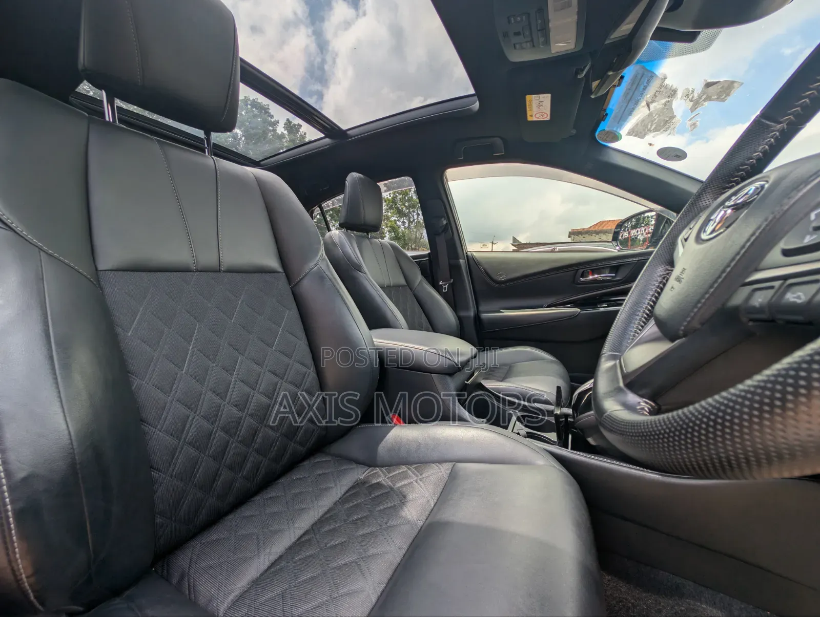 Toyota Harrier 2.0 2018 Black