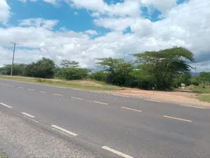2.04 Acres Fronting Tarmac Rd-MKS Kithini