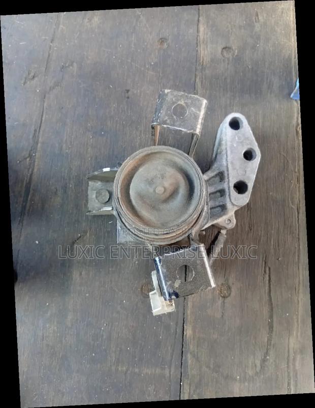 Suzuki Swift Engine Mount